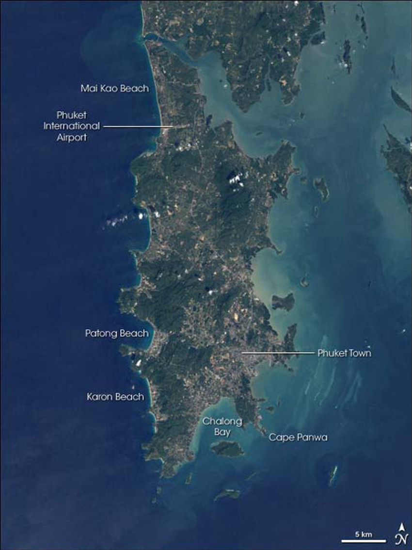 Phuket'e yukarıdan bakış