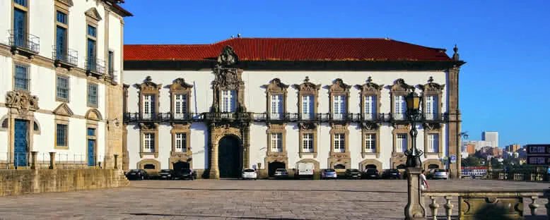 Piskoposluk Sarayı - Porto