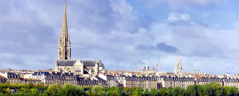 St. Michael Bazilikası ve Kent Manzarası - Bordeaux