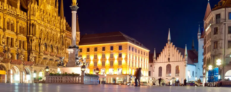 Eski Belediye Binası ve Marienplatz - Münih