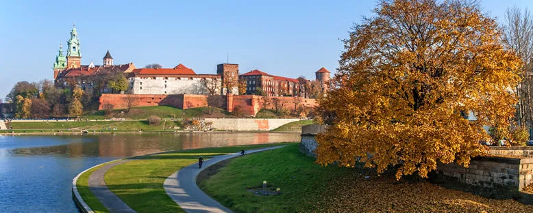 Vistula Nehri ve Wawel Şatosu - Krakow