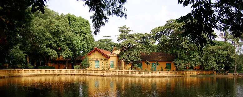 Başkanlık Sarayı Bahçeleri - Hanoi