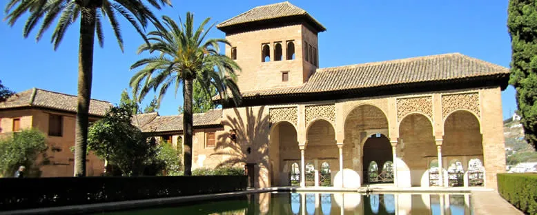 Elhamra Bahçeleri - Granada