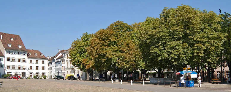 Münsterplatz - Basel