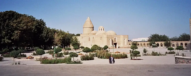 Chashma-i Ayub Mozolesi - Buhara