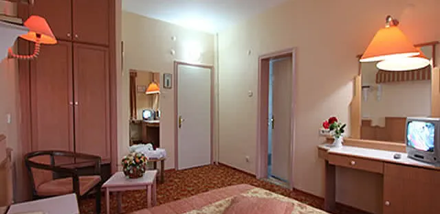 Çift Kişilik Oda - Tarihi Emniyet Otel