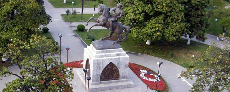 Atatürk Heykeli ve Park - Samsun