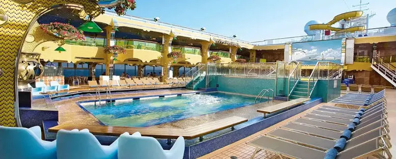 Havuz Alanı - Costa Serena
