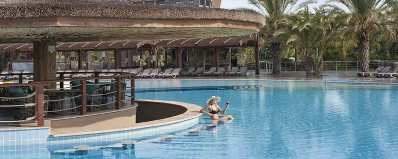 Havuz Keyfi - Nuh'un Gemisi Hotel