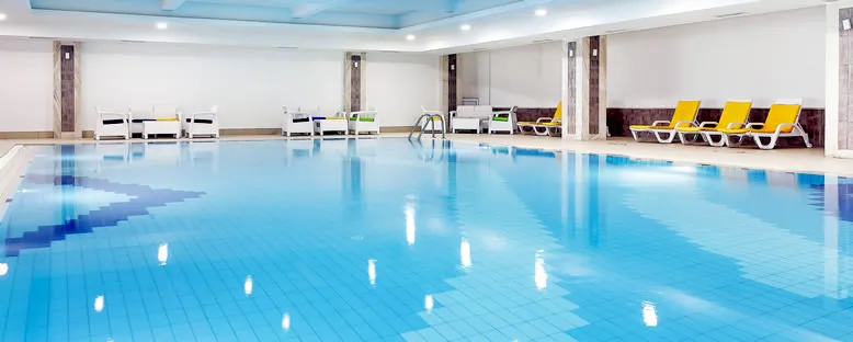 Kapalı Havuz - Salamis Bay Conti Hotel