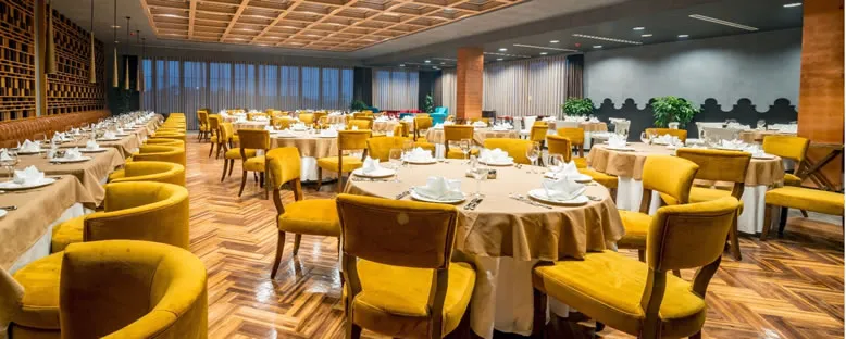 Louis 13 Restaurant -  Les Ambassadeurs Hotel