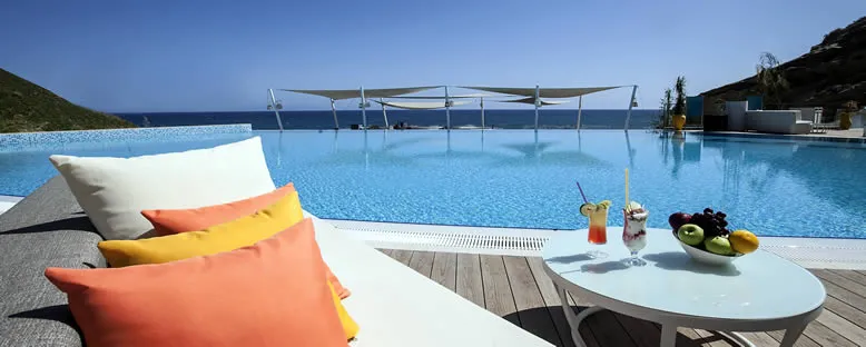 Mia Beach - Elexus Hotel