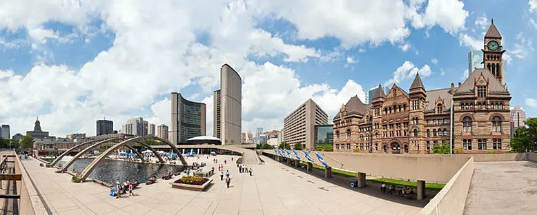 Nathan Phillips Meydanı - Toronto