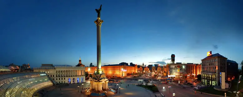Özgürlük Meydanı ve Anıtı - Kiev