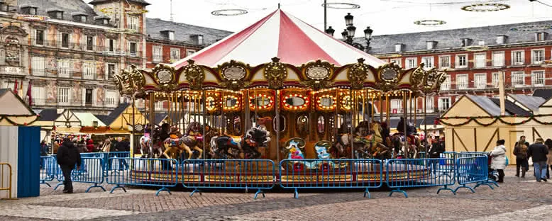 Plaza Mayor'da Noel Eğlenceleri - Madrid