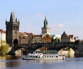 Prag Turu