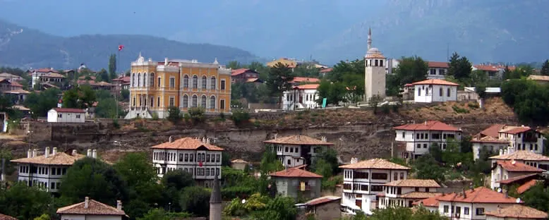Saat Kulesi ve Belediye Konağı - Safranbolu