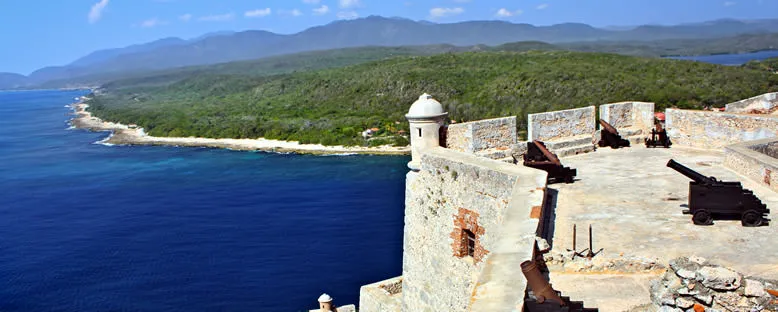 San Pedro de la Roca del Morro Kalesi - Santiago