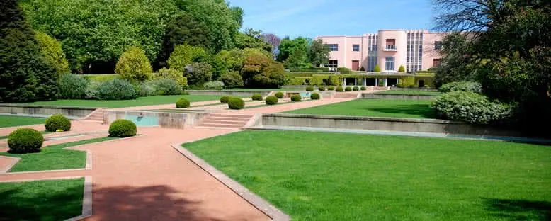 Serralves Müzesi ve Bahçeleri - Porto