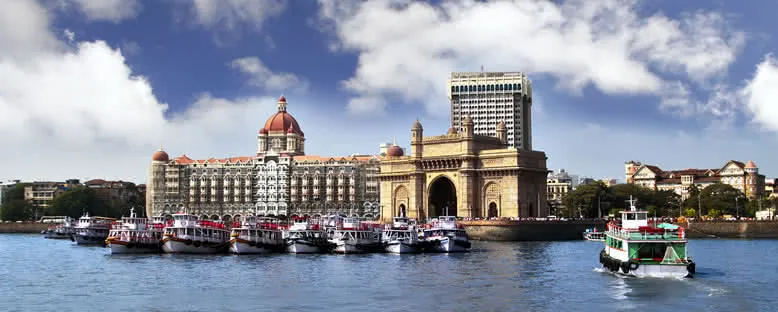 Taj Mahal Oteli ve Gateway of India Kapısı - Bombay