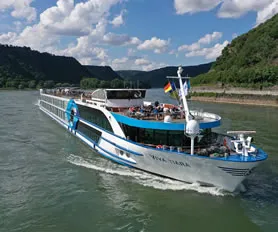 Ren Nehri Gemi Turu