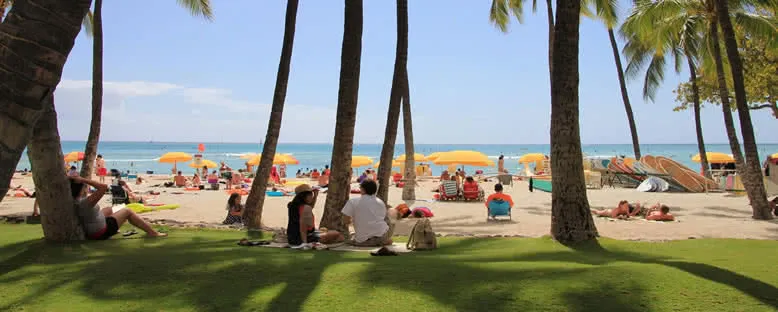 Waikiki Beach - Hawaii